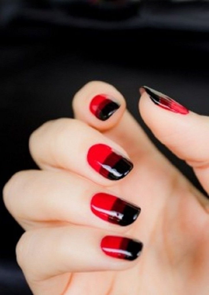 Ногти красно черном цвете. Маникюр черно красный. Красные ногти. Ногти красные с черным. Черно красные ногти.