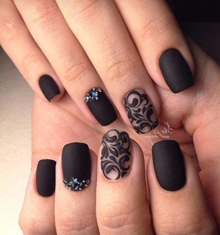 Дизайн черных ногтей матовый. Темный маникюр. Черные ногти. Матовые ногти. Красивый матовый маникюр.
