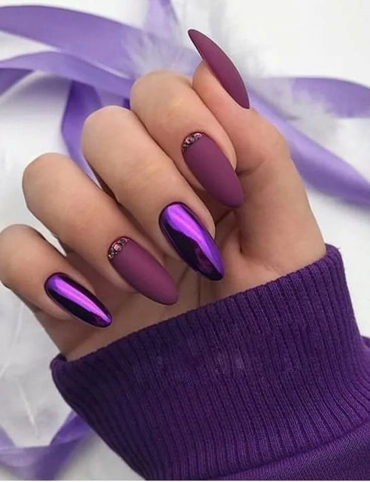 Стильный Фиолетовый Маникюр