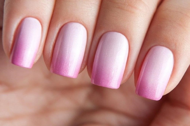 С каким цветом сочетается розовый цвет на ногтях фото