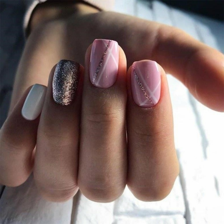 Фото ногтей дизайн на короткие ногти телесного цвета