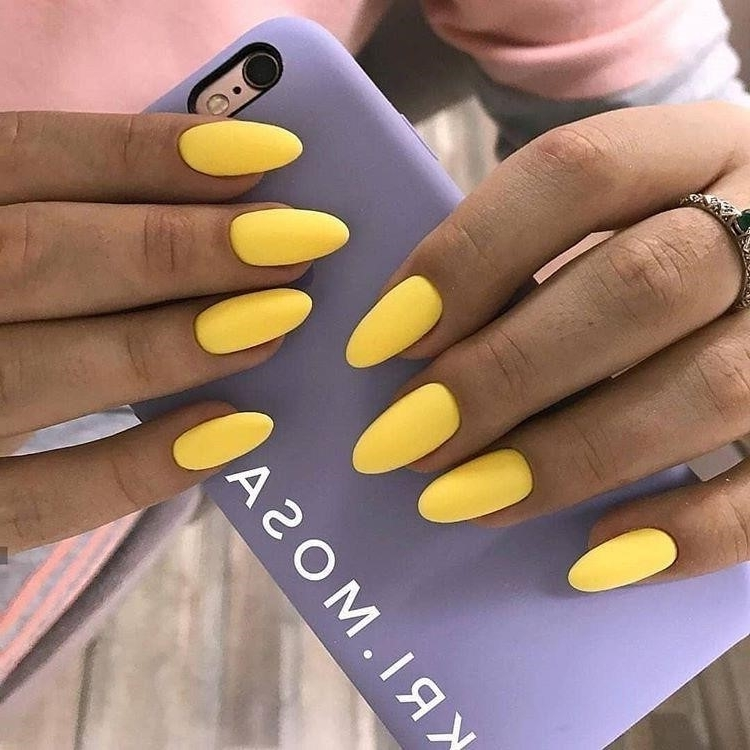 Желтые Матовые Ногти Дизайн