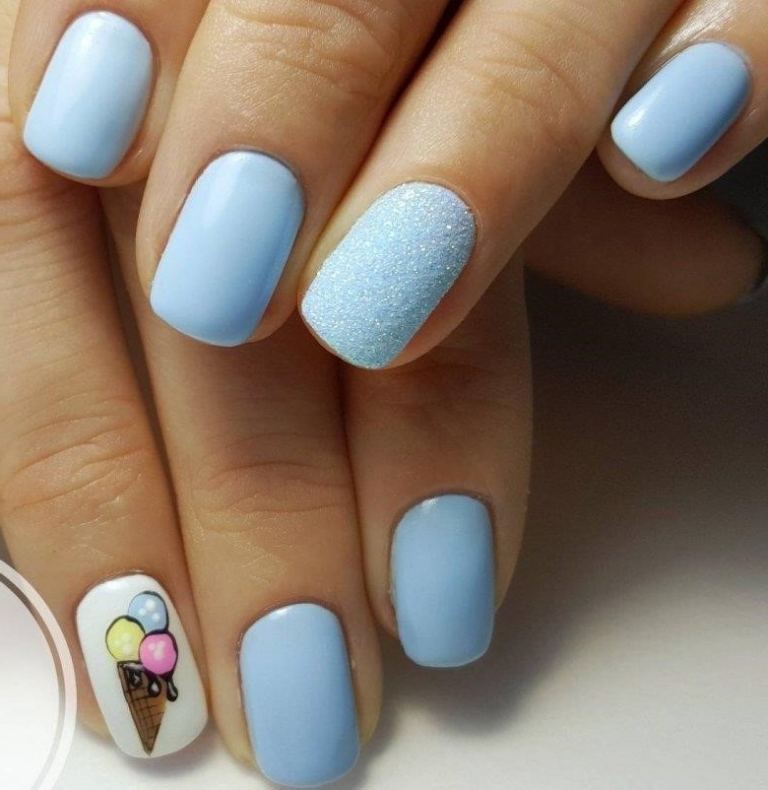 Голубой шеллак дизайн фото ногтей