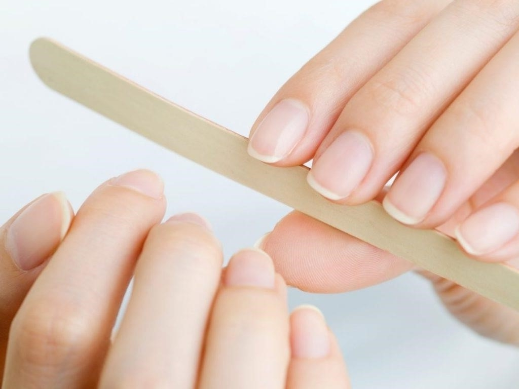 Ногти женские без маникюра длинные фото