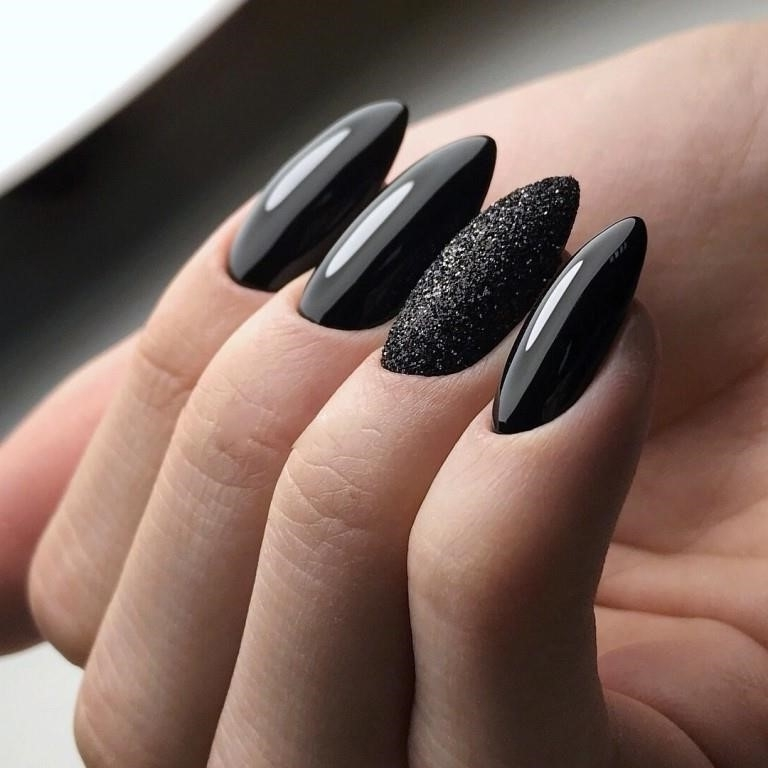 Черные Ногти Дизайн Фото Миндальной Формы