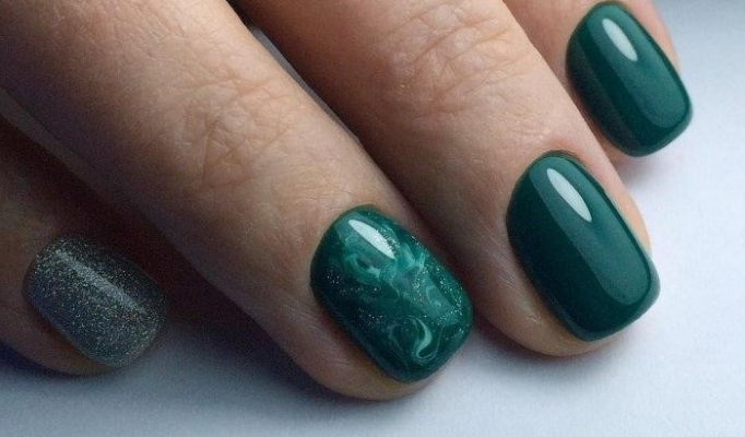 Зеленый Маникюр На Короткие Ногти Фото