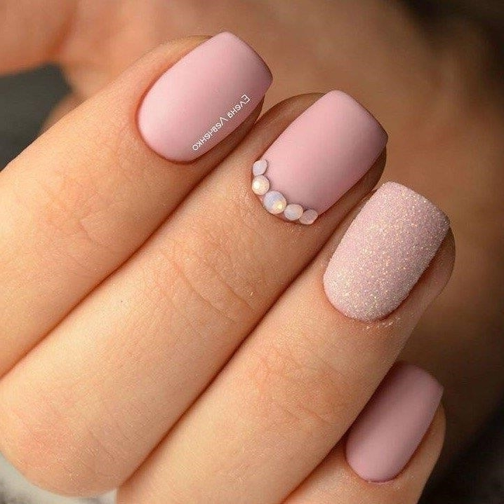 Розовый Маникюр На Короткие Квадратные Ногти Фото