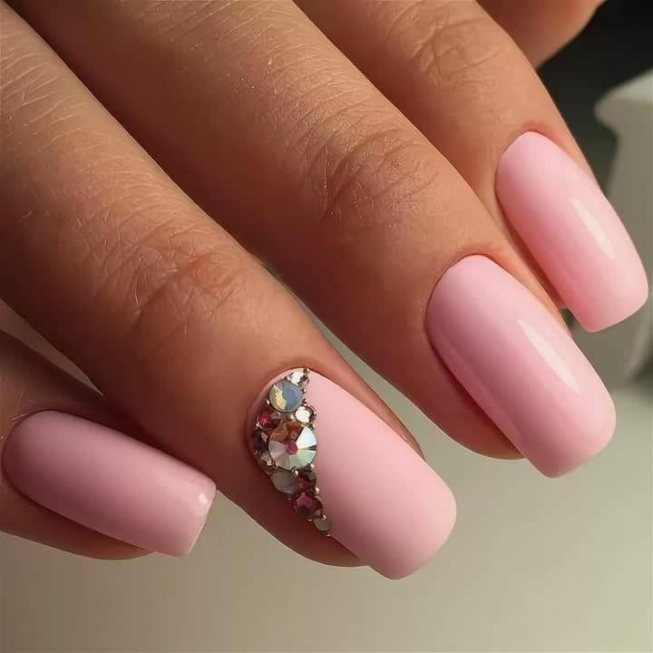 Нежно Розовые Ногти Со Стразами Фото Дизайн