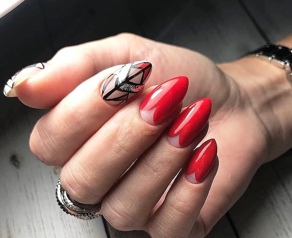 Красный дизайн ногтей